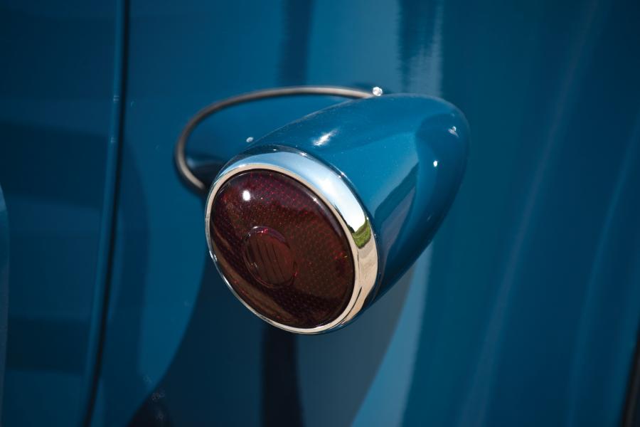  Packard 120 Deluxe Touring Sedan 1937 года  (фото 8 из 19)